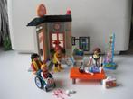 playmobil kinderartspraktijk 70818 met rolstoel, Ophalen of Verzenden, Zo goed als nieuw