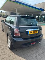 Mini 1.6 Cooper Chili 2007 Zwart Panodak, Auto's, Voorwielaandrijving, 750 kg, 4 cilinders, 4 stoelen