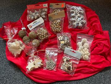 Kerstdecoratie naturel beschikbaar voor biedingen
