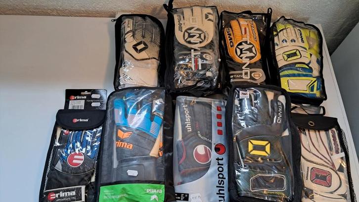Keepershandschoenen  maat 9, Sport en Fitness, Voetbal, Nieuw, Handschoenen, Ophalen of Verzenden