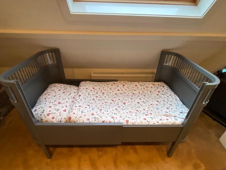 SEBRA KILI Kinderbed/Ledikant (Baby & Junior) Grey, Kinderen en Baby's, Overige Kinderen en Baby's, Gebruikt, Ophalen