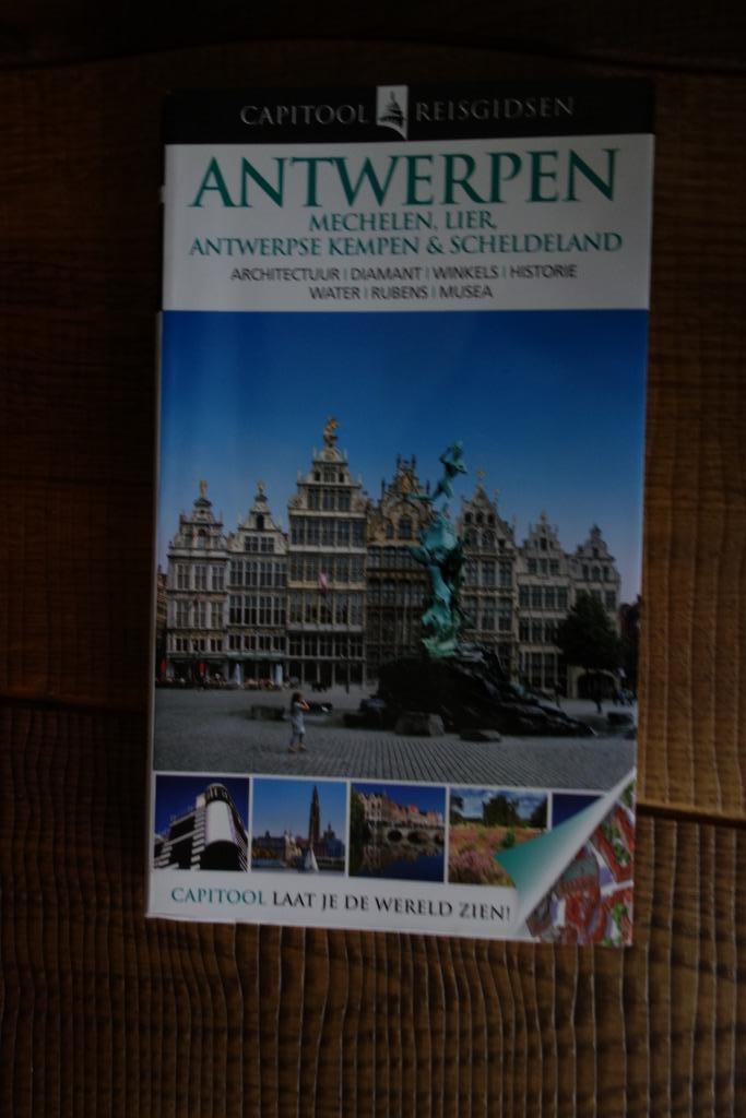 Capitool Reisgids: Antwerpen, Boeken, Reisgidsen, Zo goed als nieuw, Benelux, Capitool, Ophalen of Verzenden
