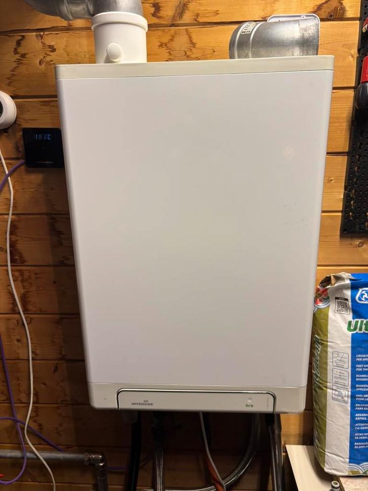 Intergas kombi HRE 28/24A Propaan bouwjaar 2019, Doe-het-zelf en Verbouw, Verwarming en Radiatoren, Zo goed als nieuw, Cv-ketel of Combi-ketel