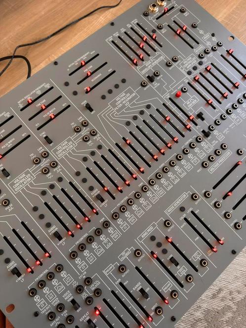 Behringer ARP 2600 “Grey Meanie”, Muziek en Instrumenten, Synthesizers, Zo goed als nieuw, Overige aantallen, Overige merken, Met midi-aansluiting