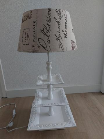 Brocante Etagère Lamp - Ophalen beschikbaar voor biedingen