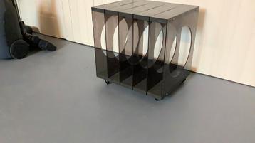 Vintage platenrek design spaceage lp rek beschikbaar voor biedingen