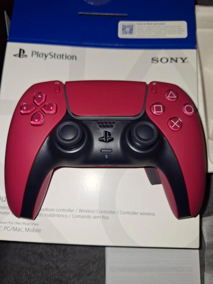 PlayStation 5 DualSense Controller - Cosmic Red, Spelcomputers en Games, Spelcomputers | Sony PlayStation Consoles | Accessoires