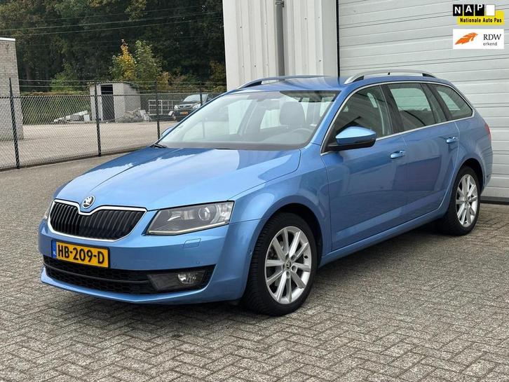 Skoda Octavia Combi 1.2 TSI Greentech Sport, Xenon, Keyless,, Auto's, Skoda, Bedrijf, Te koop, Octavia, ABS, Achteruitrijcamera