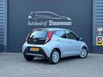 Toyota Aygo 1.0 VVT-i x-play | Carplay | Camera | Automaat, Elektrische ramen, Stof, Gebruikt, Euro 6