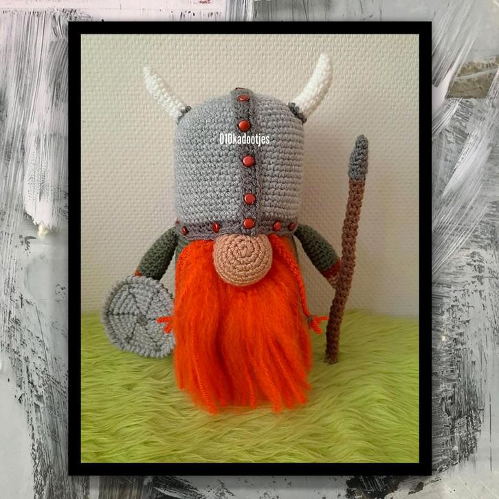 Nieuwe zelfgehaakte knuffel. Viking gnoom, kabouter, dwerg., Kinderen en Baby's, Speelgoed | Knuffels en Pluche, Nieuw, Overige typen