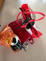 Gratis kledinghangers af te halen, Kleding | Dames, Ophalen, Gebruikt, Kunststof, Kinderen en Volwassenen