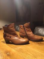 Cognac kleurige hush puppies laarsjes maat 42, Kleding | Dames, Schoenen, Ophalen of Verzenden, Bruin, Zo goed als nieuw