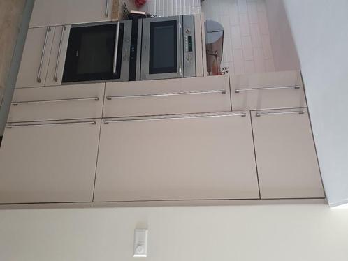 Keuken, Huis en Inrichting, Keuken | Complete keukens, Zo goed als nieuw, Hoekkeuken, Overige kleuren, Overige materialen, Ophalen
