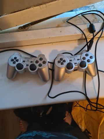 Playstation2 controlers beschikbaar voor biedingen