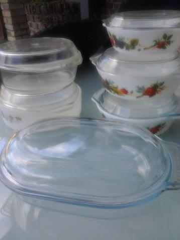 Glazen dekschalen met deksel 8 st beschikbaar voor biedingen