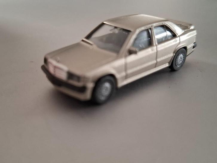 1:87 Mercedes 190 metallic Herpa € 4, Hobby en Vrije tijd, Modelauto's | 1:87, Zo goed als nieuw, Auto, Herpa, Verzenden