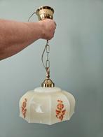 Opaline glas hanglamp geel met oranje bloemen, messing, Ophalen of Verzenden, Gebruikt, Glas, Minder dan 50 cm