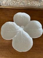 Bordallo Pinheiro Vaksschaal - Koolbladvorm, Ophalen of Verzenden, Gebruikt, Overige stijlen