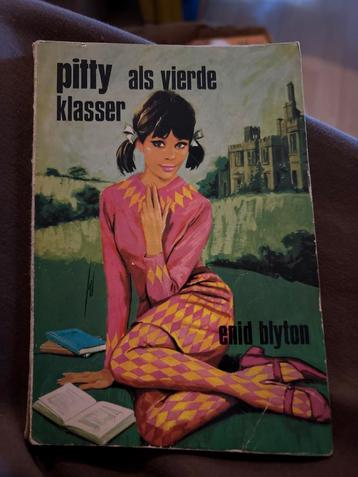 Pitty als vierde klasser - Enid Blyton beschikbaar voor biedingen