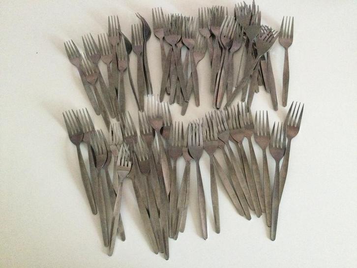 Partij vorken 67 stuks, Huis en Inrichting, Keuken | Bestek, Gebruikt, Rvs of Chroom, Ophalen of Verzenden
