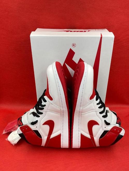 Jordan 1 Retro High OG Heritage maat 42.5, Kleding | Heren, Schoenen, Nieuw, Overige kleuren, Ophalen of Verzenden