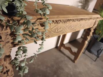 Indiase Sidetable - Oud Hout, Gesneden beschikbaar voor biedingen