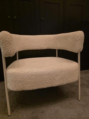 Stijlvolle Bouclé Fauteuil – Modern en Comfortabel  beschikbaar voor biedingen