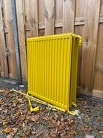 Gele Radiator - Gebruikt, Goede Staat, Doe-het-zelf en Verbouw, Verwarming en Radiatoren, Ophalen, 30 tot 80 cm, Radiator, 60 tot 150 cm