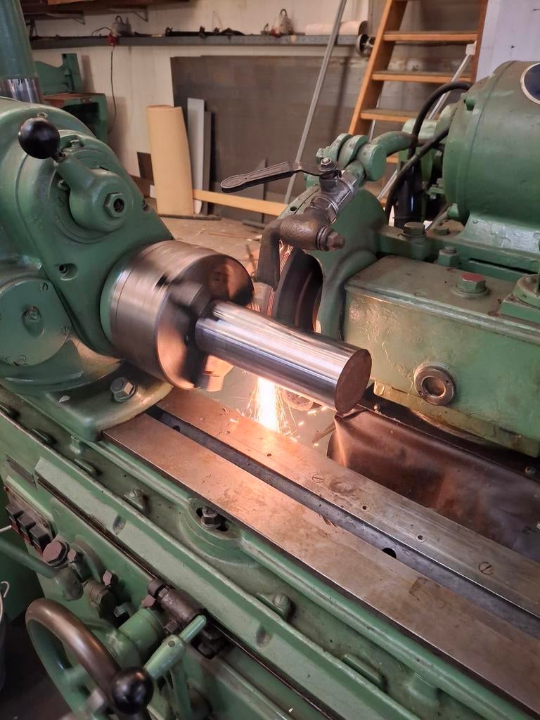 Mipsa rondslijpmachine, Doe-het-zelf en Verbouw, Gereedschap | Slijpmachines, Gebruikt, Werkbankslijpmachine, 1000 watt of meer