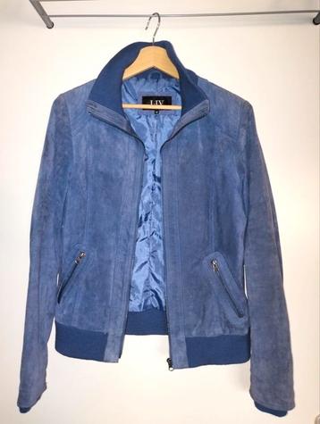 Blauw suède jas maat L (40/42) beschikbaar voor biedingen