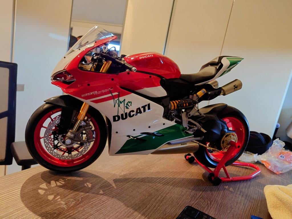 Pocher Ducati Panigale 1299 final edition Marc Márquez, Ophalen, Nieuw, 1:5 t/m 1:8, Motor