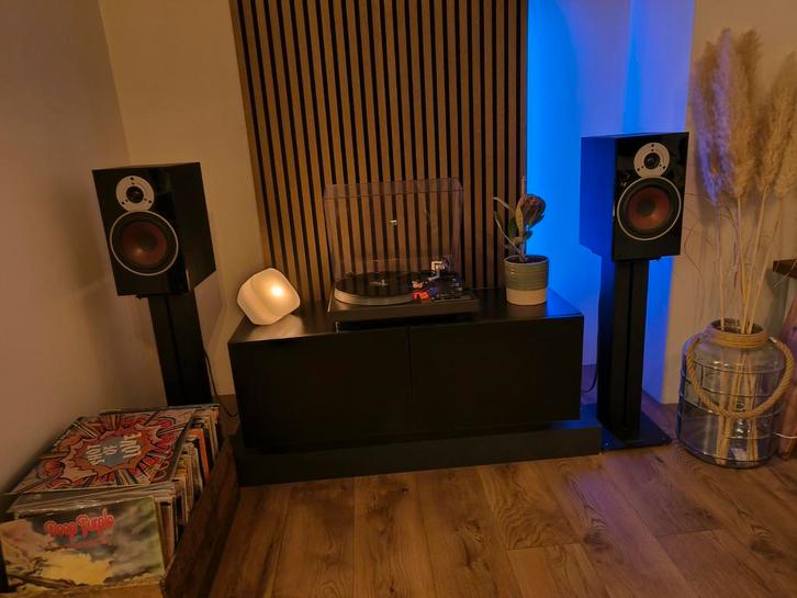 Dali Zensor 3 Luidsprekers met stands - Topconditie!, Audio, Tv en Foto, Platenspelers, Zo goed als nieuw, Overige merken, Ophalen