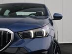 BMW i5 eDrive40 M Sport Edition 84 kWh M Sportpakket/ Achter, 2095 kg, Zwart, Met garantie (alle), Blauw