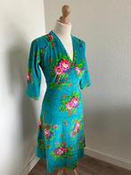 King Louie maat M turquoise velvet fluweel jurk 2475, Kleding | Dames, Maat 38/40 (M), Blauw, Ophalen of Verzenden, Zo goed als nieuw