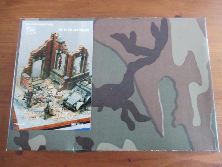 Ruined Mansion (Verlinden 1/35), Hobby en Vrije tijd, Modelbouw | Figuren en Diorama's, Zo goed als nieuw, Diorama, 1:35 tot 1:50
