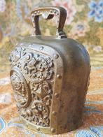 Mooie zware originele antieke bel uit Engeland 11,2 cm., Ophalen of Verzenden, Brons