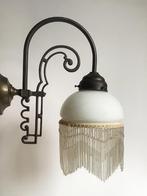 Vintage opaline wandlamp Frans art deco, Huis en Inrichting, Verzenden, Gebruikt, Metaal, Art Deco