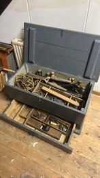 Antieke gereedschap kist met inhoud, Ophalen, Zo goed als nieuw