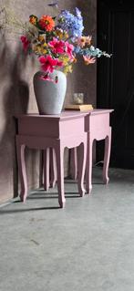 2 x vierkant bijzettafeltje roze lila queen ann nachtkastje, Ophalen, 50 tot 100 cm, Vierkant, Zo goed als nieuw