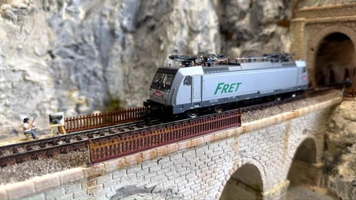 Marklin 36625 - SNCF TRAXX 2 E 186 Eloc, Hobby en Vrije tijd, Modeltreinen | H0, Zo goed als nieuw, Locomotief, Wisselstroom, Märklin