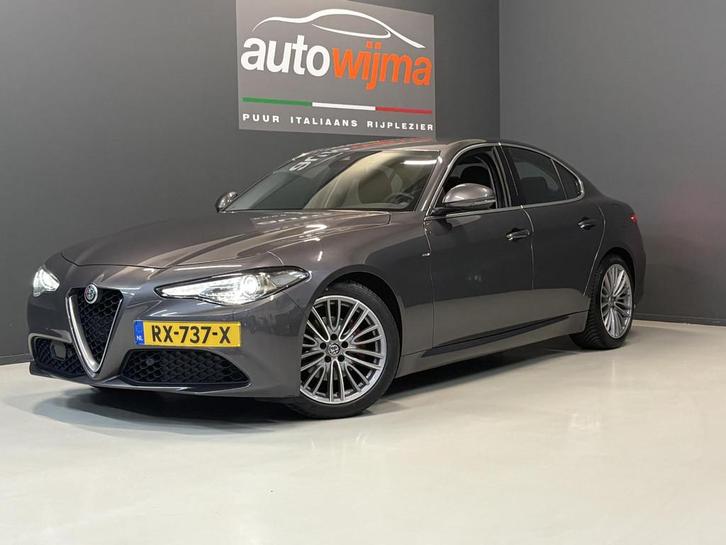 Alfa Romeo Giulia 2.0T Super 200pk of 310pk Veloce interieur, Auto's, Alfa Romeo, Bedrijf, Te koop, Giulia, ABS, Achteruitrijcamera