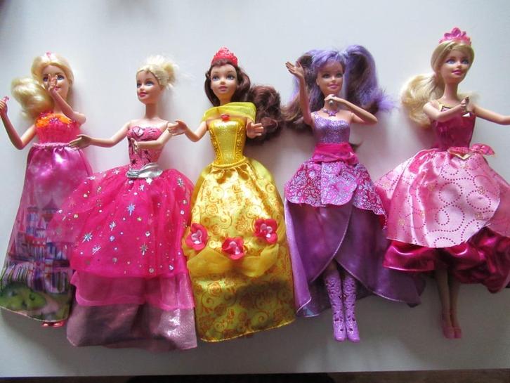 Barbies 4 zingende en 1 draait de rok, Verzamelen, Poppen, Gebruikt, Pop, Ophalen
