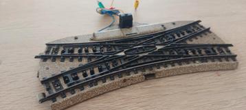 Märklin el kruiswissel + lantaarn voor m-rails artnr 5128 beschikbaar voor biedingen