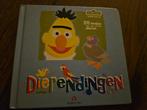 Sesamstraat Dierendingen boek met CD, Boeken, Ophalen of Verzenden, 2 tot 3 jaar, Uitklap-, Voel- of Ontdekboek, Sesamstraat