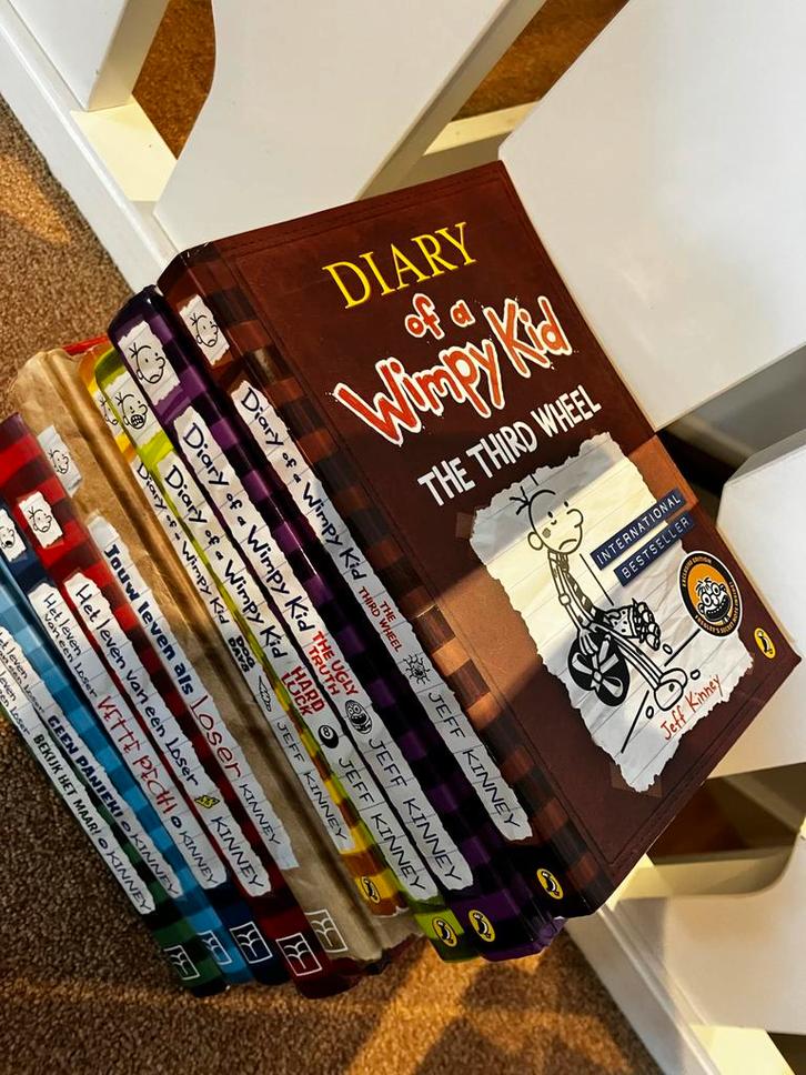 Complete serie 'Het leven van een Loser' boeken, Boeken, Kinderboeken | Jeugd | onder 10 jaar, Zo goed als nieuw, Fictie algemeen