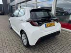 Toyota Yaris 1.5 Hybrid Active, Auto's, Toyota, Gebruikt, Met garantie (alle), 450 kg, Wit