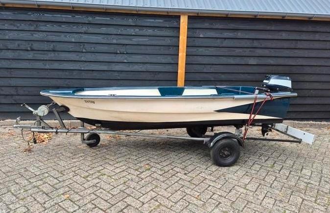 Nette Boot met Trailer en 5pk Yamaha buitenboordmotor, Watersport en Boten, Vis- en Consoleboten, Gebruikt, Tot 10 pk, 3 tot 6 meter