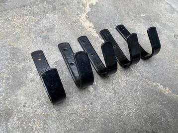 Nieuwe Hoofdstellen / Stal Haken / 5 stuks beschikbaar voor biedingen