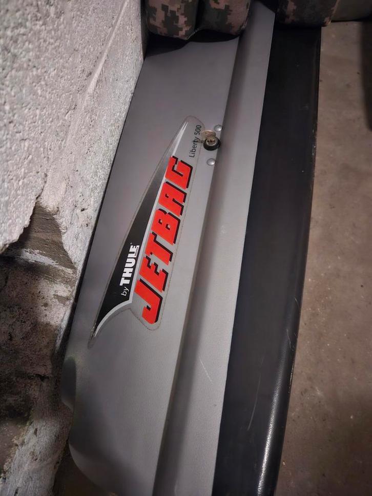 Thule Jetbag Liberty 500 dakkoffer + dakdragers, Auto diversen, Dakkoffers, Zo goed als nieuw, Ophalen