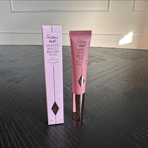 Charlotte Tilbury matte beauty blush wand pillow talk nieuw, Sieraden, Tassen en Uiterlijk, Uiterlijk | Cosmetica en Make-up, Nieuw